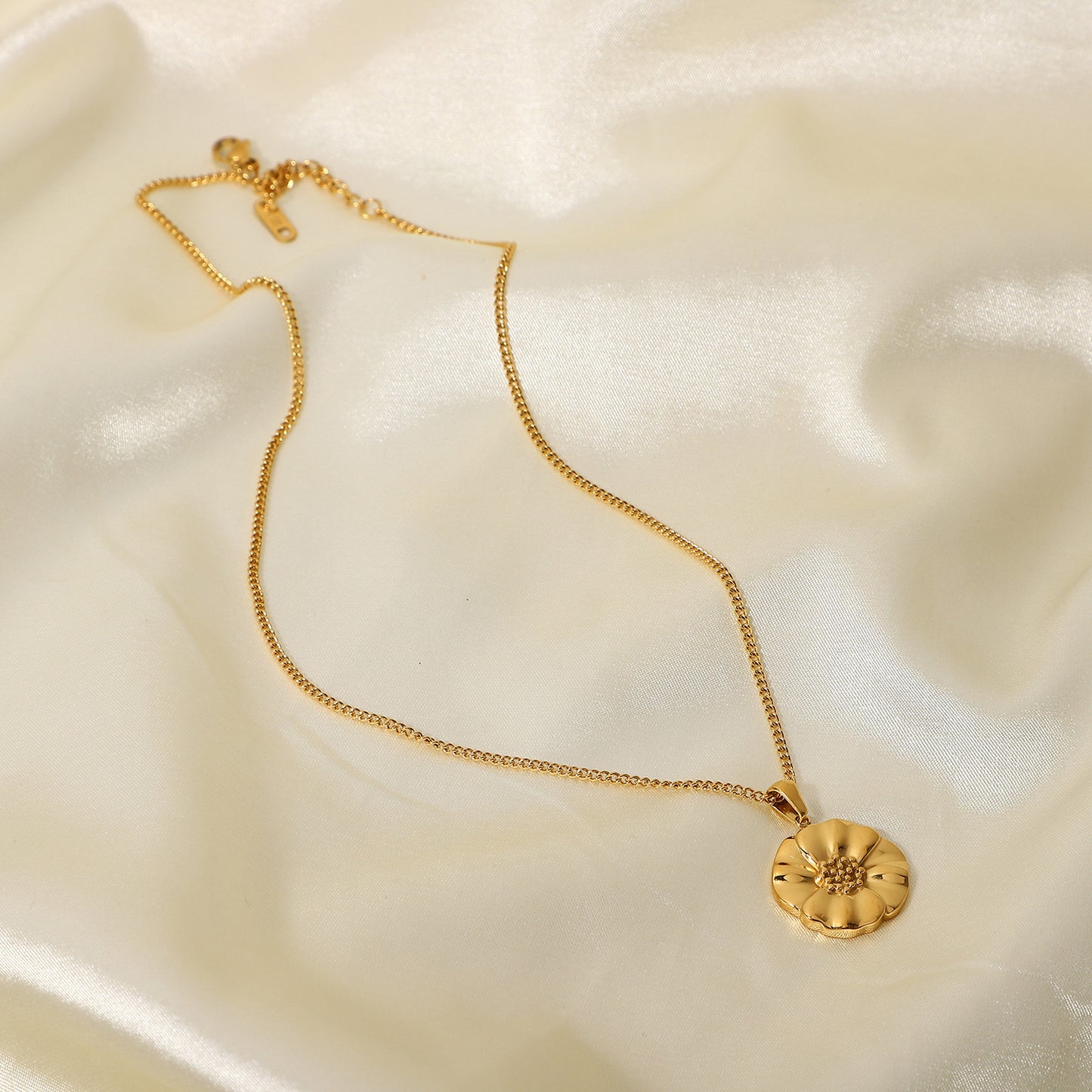 Poppy Flower Pendant Necklace