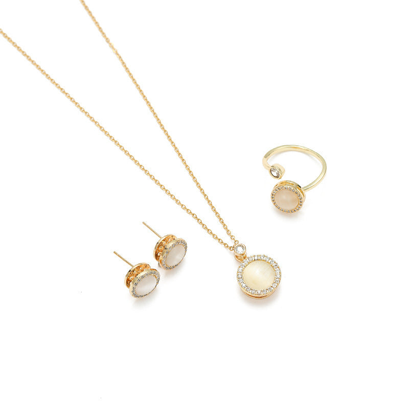 The Spinning Opal Necklace
